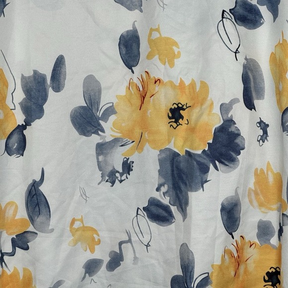 Amazon 4X Top Shirt White Yellow Floral Flower 3/4 Sleeve V Neck Womens - Picture 5 of 5